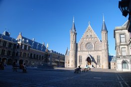 Vertrouwen in politici en Tweede Kamer laagst sinds 2012