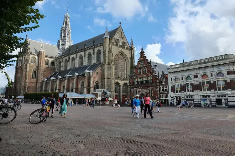 Zo kleden ze de zomer aan in Haarlem