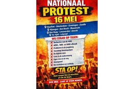 Demonstratie bij station in Haarlem