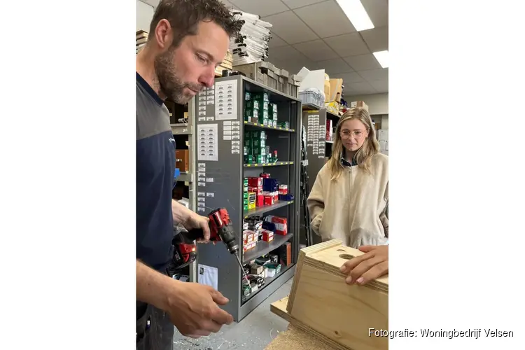 Leerlingen Het Molenduin op bliksemstage bij Woningbedrijf Velsen