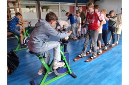 Leerlingen groep 8 maken al fietsend hun eigen Smoothie