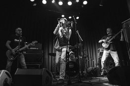 Zondag 28 juni in Café Camille: Vuige rock van AmpSalad