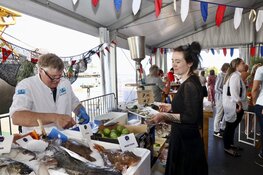 Volop Noordzeevis op OV IJmond Haringparty
