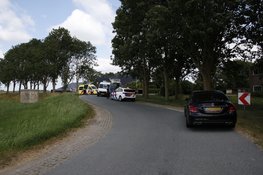 Fietser gewond na aanrijding met bestelbus, bestuurder aangehouden