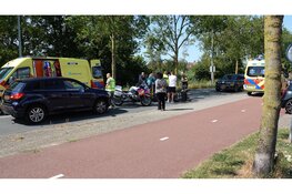 Man op scootmobiel gewond na aanrijding met auto in Akersloot