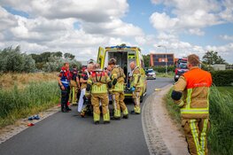 Wielrenner gewond na val in water Uitgeest