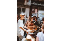 Zomerse indiepop van Sunday Lemonade in Café Camille
