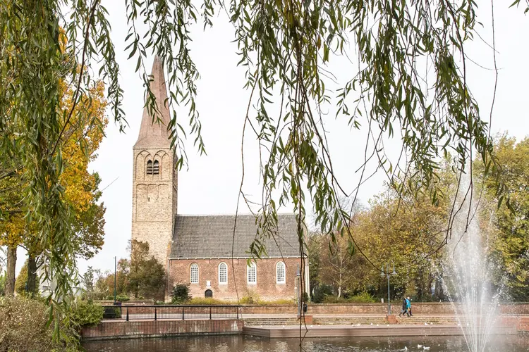 Komende vrijdag Zomerconcert met violiste Loeki Poncin in Dorpskerk Heemskerk