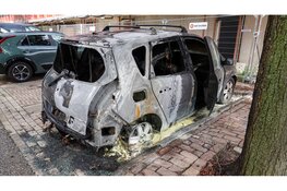 Onderzoek naar brandstichting personenauto