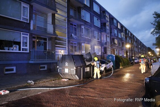 Container vliegt in brand op de Beneluxlaan in Heemskerk