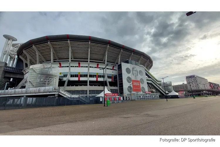 PSV klopt Ajax in enerverende topper