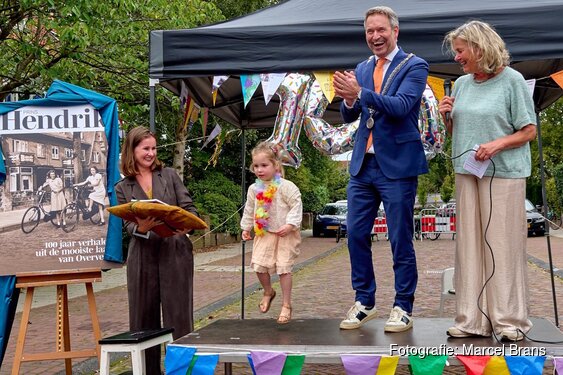 100 jarig bestaan Prins Hendriklaan gevierd met magazine