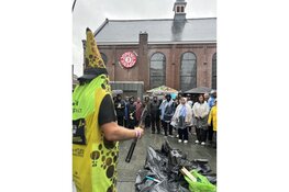 Bedrijven steken handen uit de mouwen tijdens Kennemer Cleanup Day