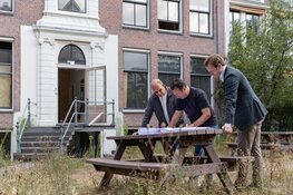 Monumentaal grachtenpand in Haarlem getransformeerd tot zes luxe appartementen