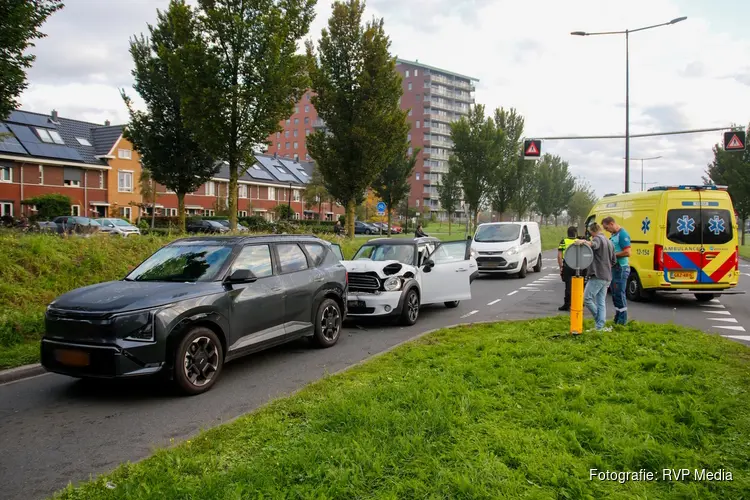 Kettingbotsing tussen meerdere auto's in Beverwijk: bestuurder verdacht van gevaarlijk rijgedrag