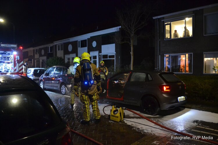 Auto deels uitgebrand op parkeerplaats in Beverwijk