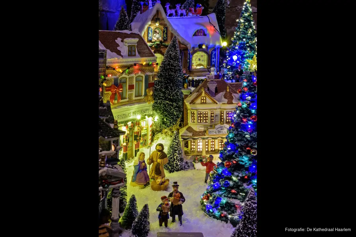 De hemel op een kier: Kerstwereld in Kathedraal Haarlem