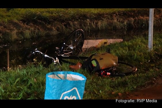 Fietser belandt in sloot langs Communicatieweg in Heemskerk